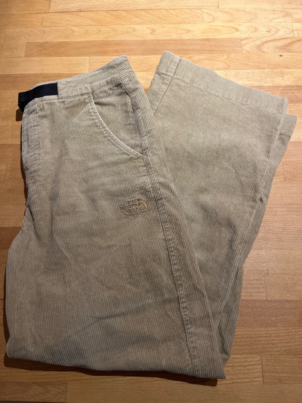 The North Face high rise Wide leg Corduroy size 4